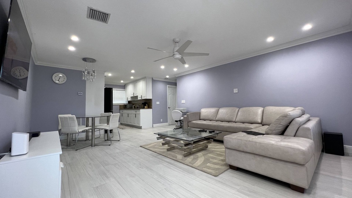 Greenacres Apartment | LOVELY GUEST HOUSE