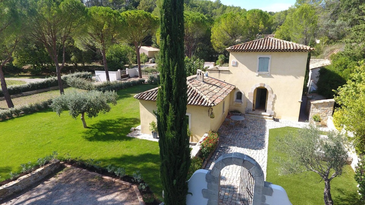 Le Luc House | Lovely holiday home with private pool
