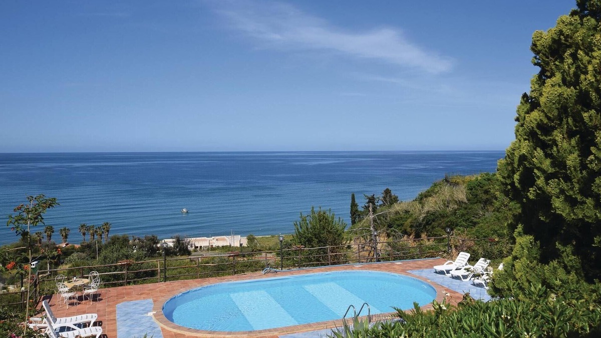 Torre Colonna-sperone House | Lovely home in Altavilla Milicia