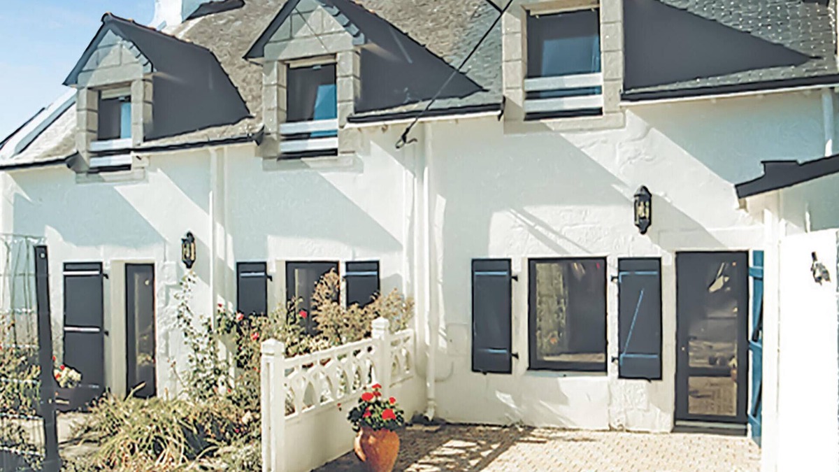 Sene House | Lovely home in Cadouarn with WiFi