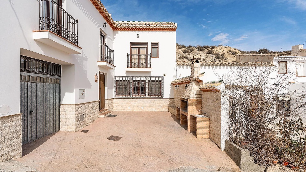 La Alqueria House | Lovely home in Galera with kitchenette