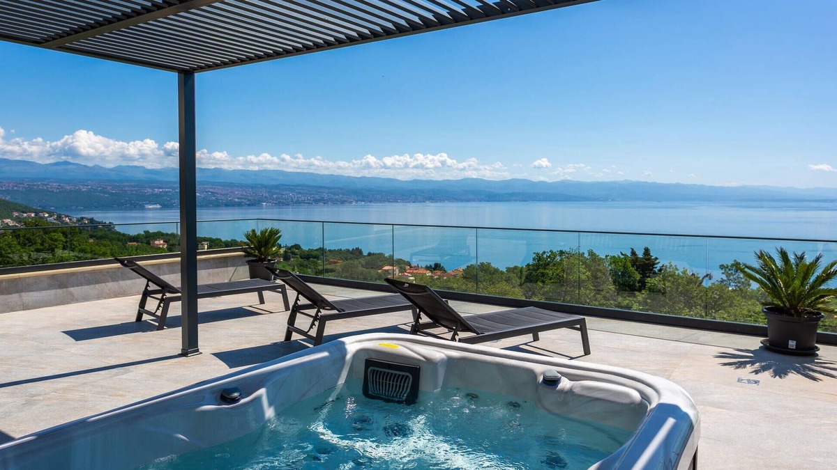 Opric House | Lovely home in Opric with WiFi