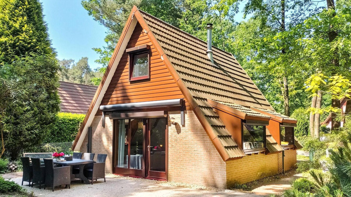 Rekem House | Lovely home in Rekem-Lanaken with WiFi