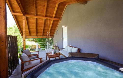 Lekenik House | Lovely Home In Sisinec