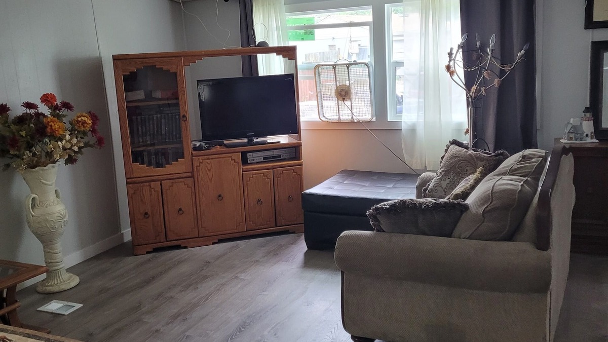 Longmont House | Lovely home located close to breweries, parks and greenbelt