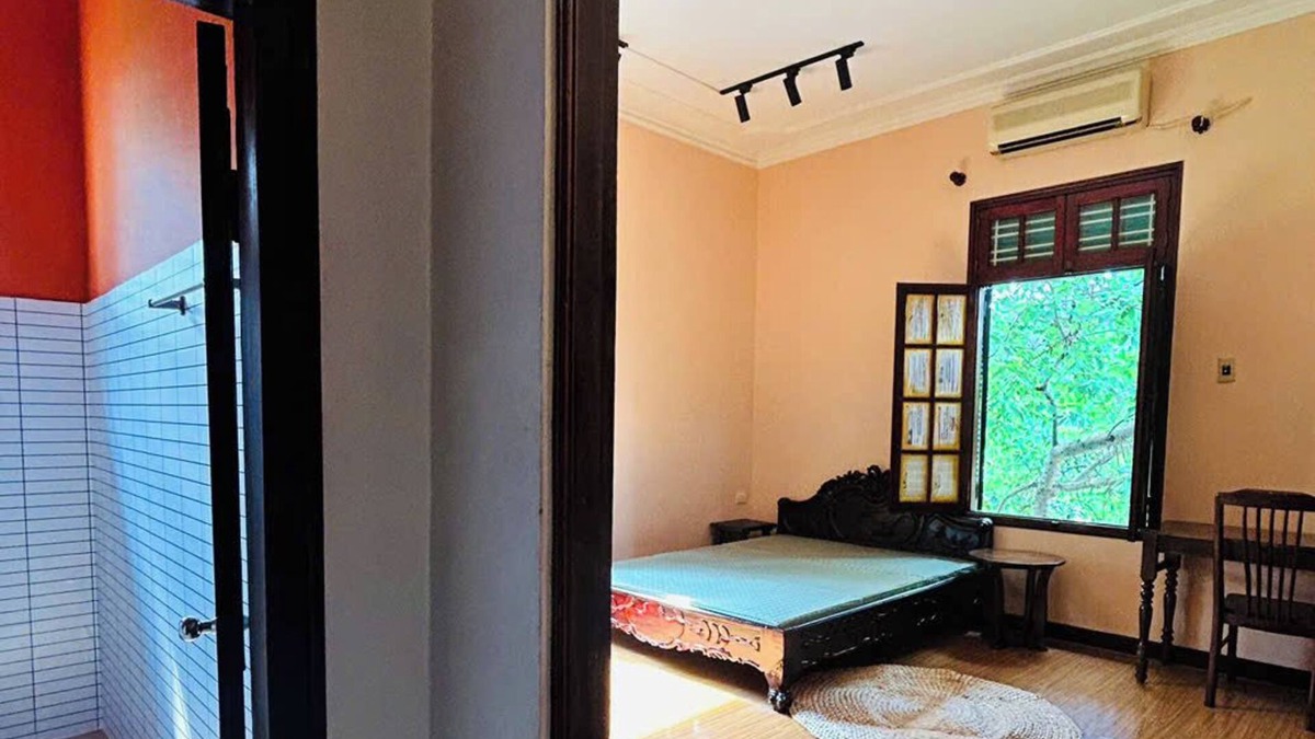 Hai Ba Trung Cabin | Lovely lodge with AC in vibrant Hà Nội