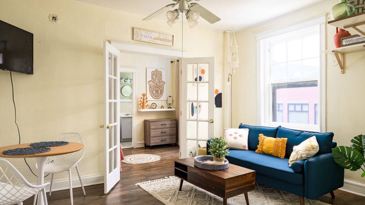 Capitol Hill Apartment | Lovely monthly rental in heart of Cap Hill!