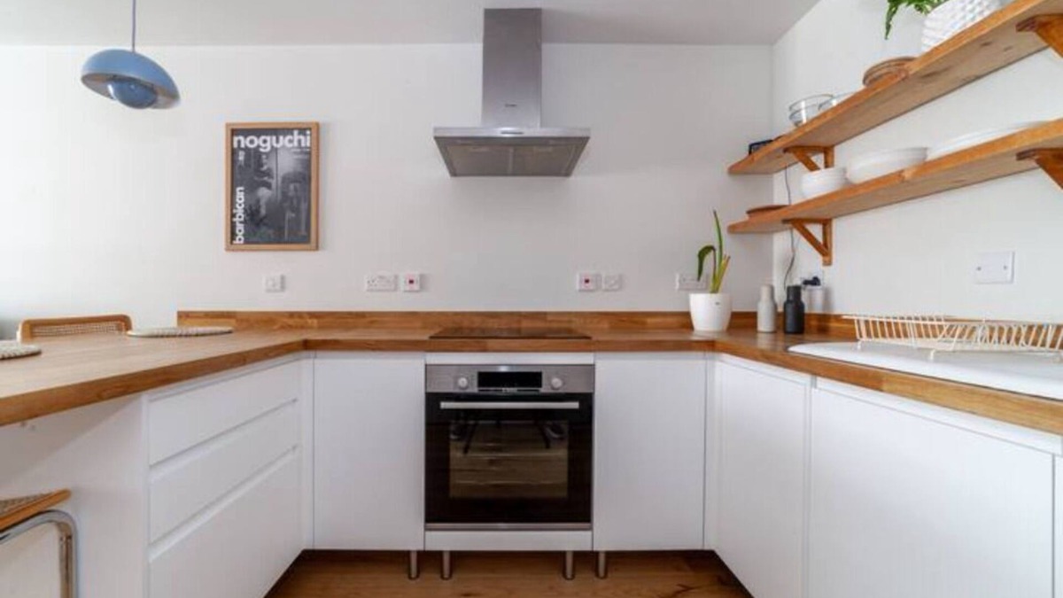 Higham Hill Apartment | Lovely Newly Renovated 1BR Flat in Walthamstow