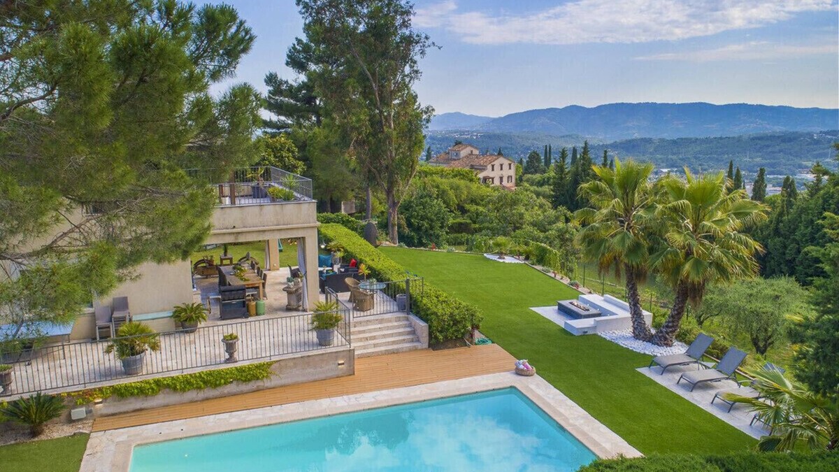 Le Plan-de-Grasse Villa | Lovely Panoramic Views