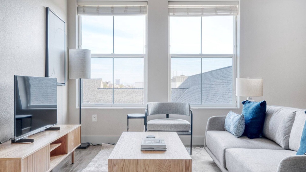 Hillsdale Apartment | Lovely San Mateo 2BR w/Pool, Gym & W/D, nr Caltrain, by Blueground