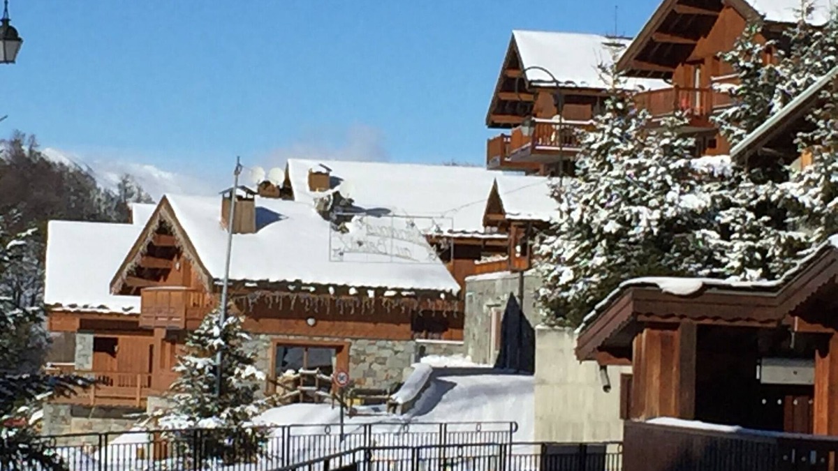 Le Bettaix Apartment | Lovely Ski Apartment by the River in Le Bettex near St Martin de Belleville