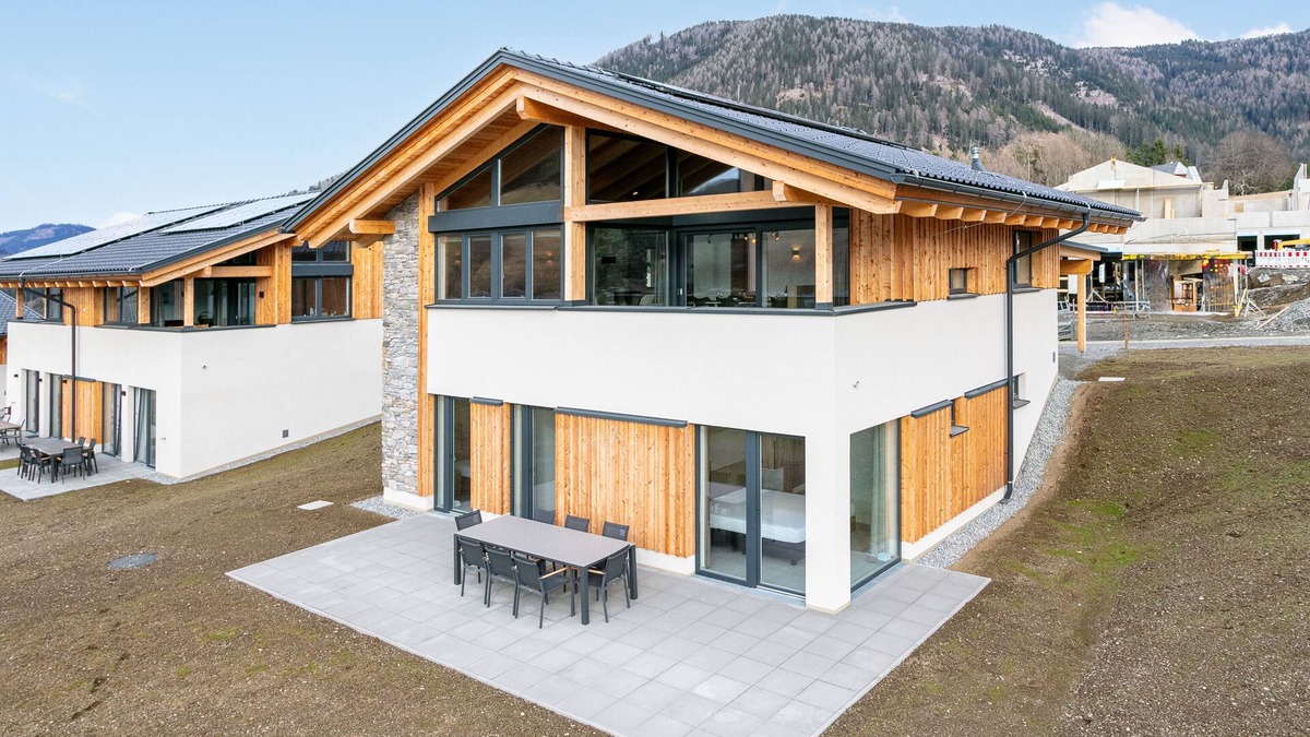 Sankt Lambrecht House | Lovely ski in-ski out lodge with sauna