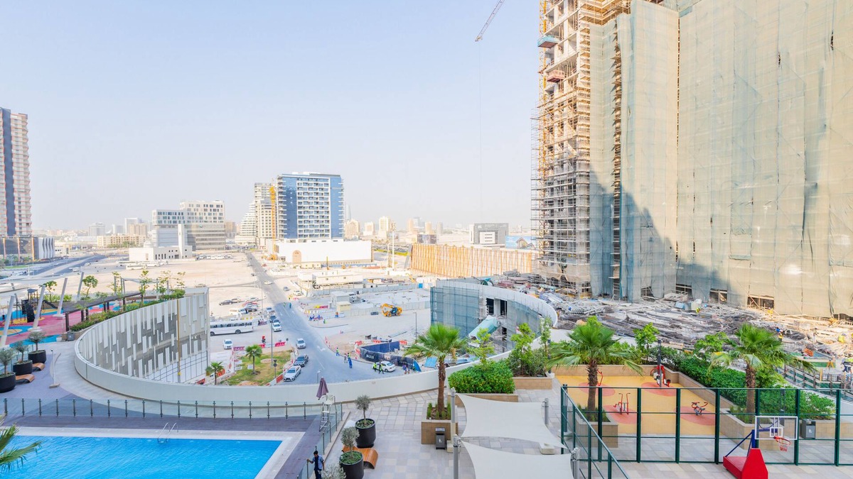 Jadaf Apartment | Lovely Studio with Cozy Balcony and Outdoor Pool