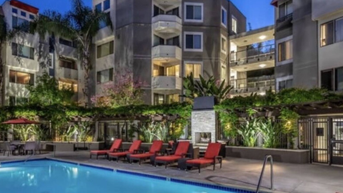 Concord Apartment | Lovely two bedroom with pool