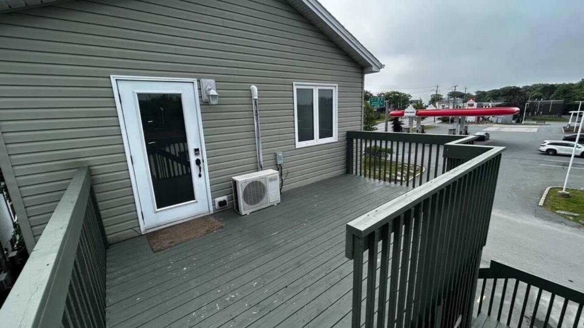 Halifax House | Lovely two bedroom apartment with AC & Patio