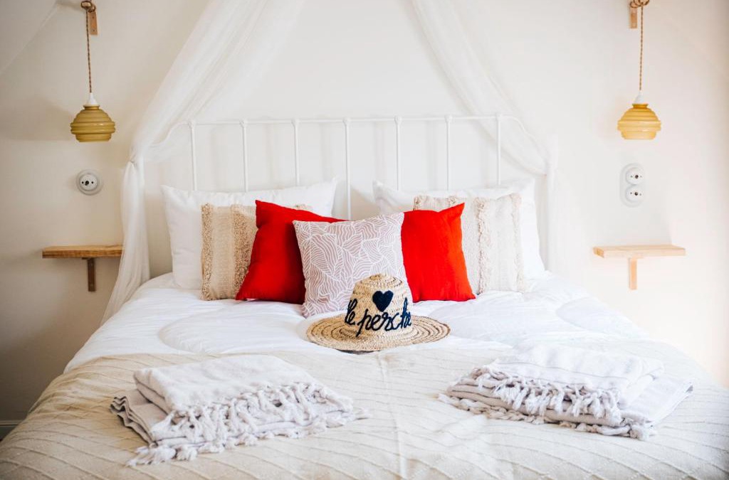 Moulins-la-Marche House | Loveroom Du Perche : maison avec balnéo