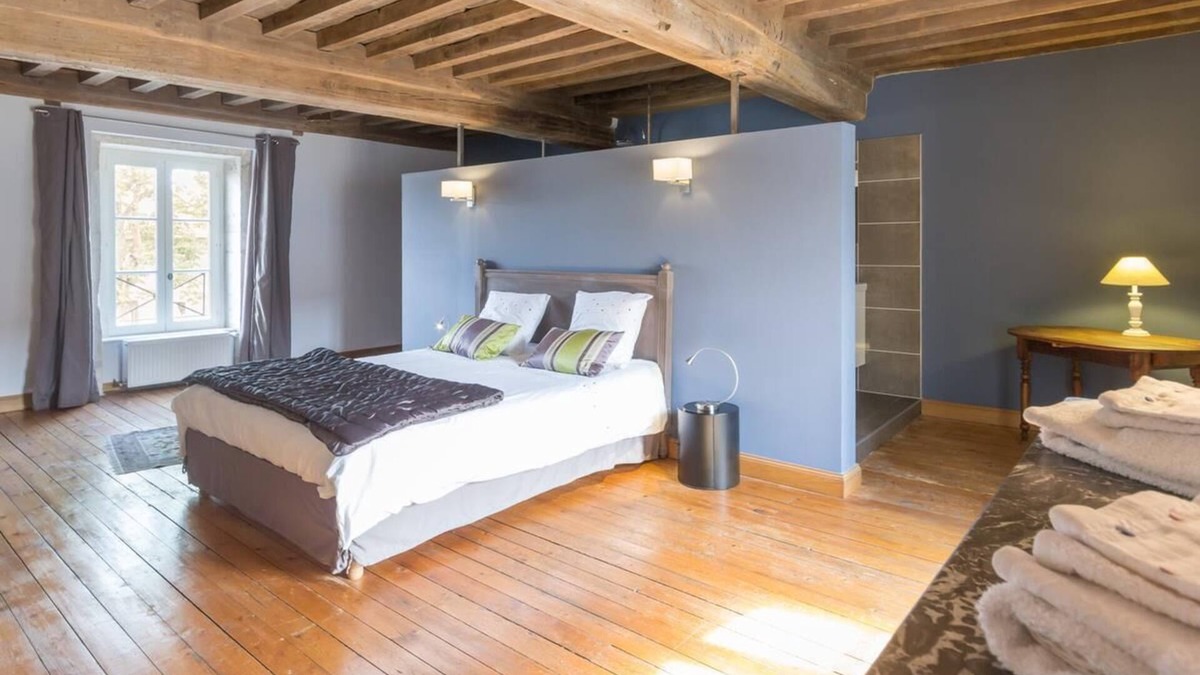 Ivry-en-Montagne Other | LOVERS OF "THE CHIC COUNTRYSIDE"- AN 18TH CENT INN IN BURGUNDY
