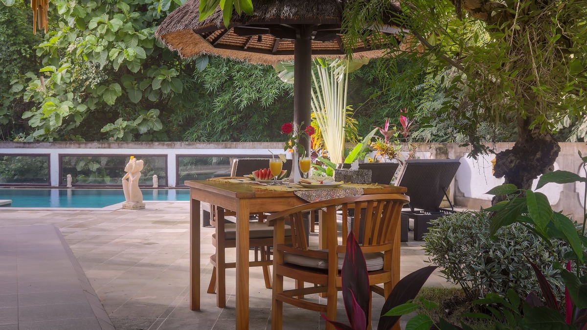 Anturan Villa | Lovina luxury pool villa at a magnificent location!