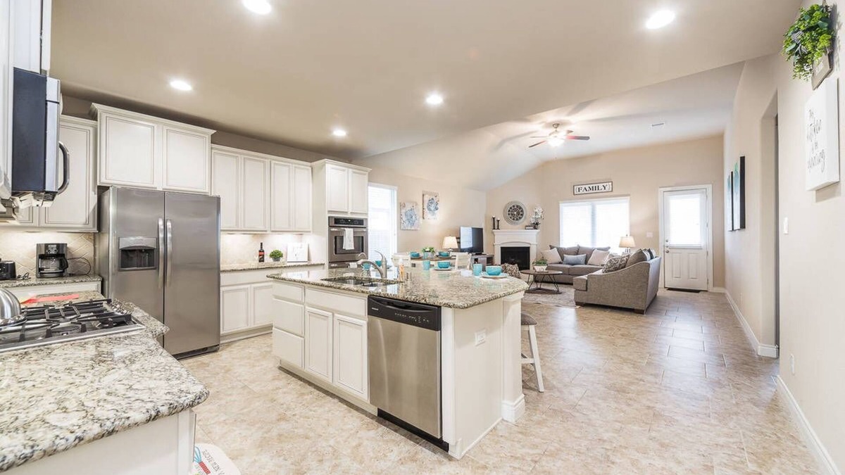 Rosenberg House | Loving Stella on Sterling Shores