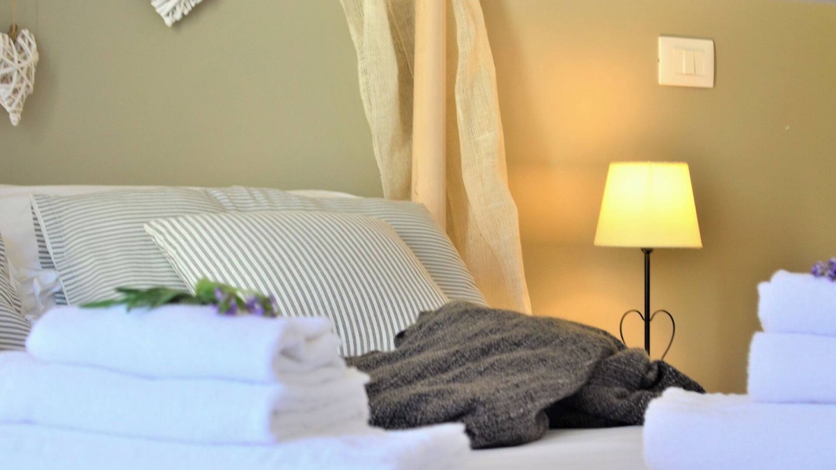 Valverde Apartment | Lovingly cared for apartment, between the sea, Etna and the city - comfort and relaxation -
