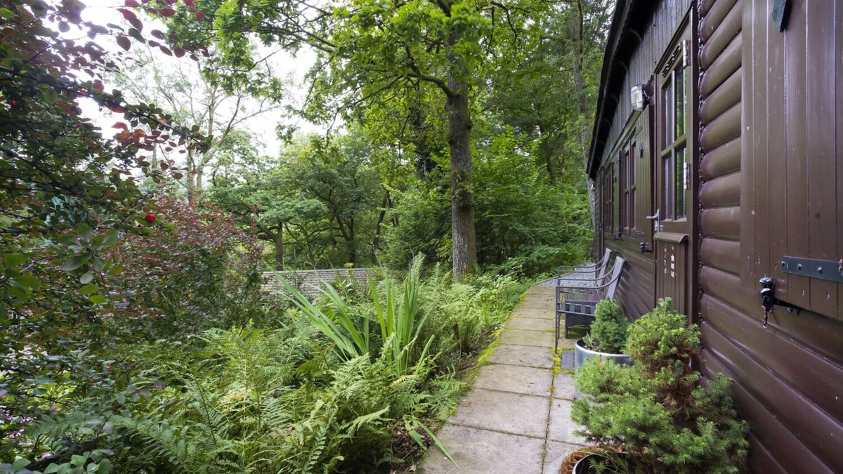 Skelwith Bridge Ski Chalet | Low Tarn Lodge - One Bedroom Apartment, Sleeps 2