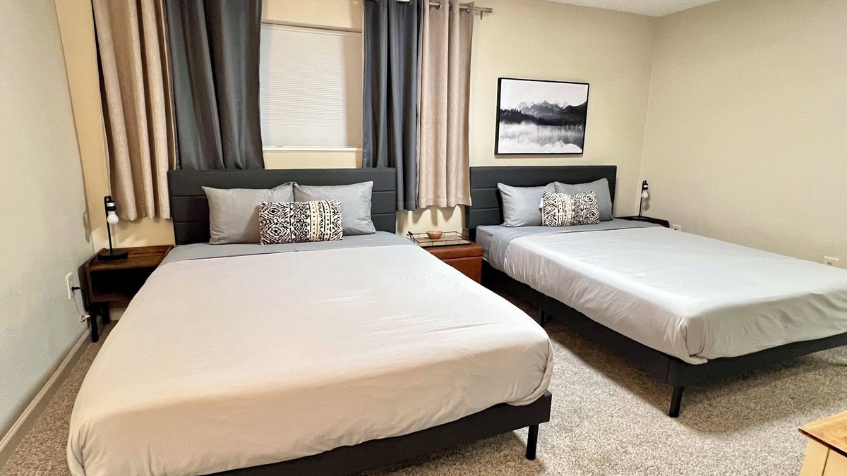 Midtown Anchorage Apartment | Lower Grape, Midtown Home 3bed&1bath