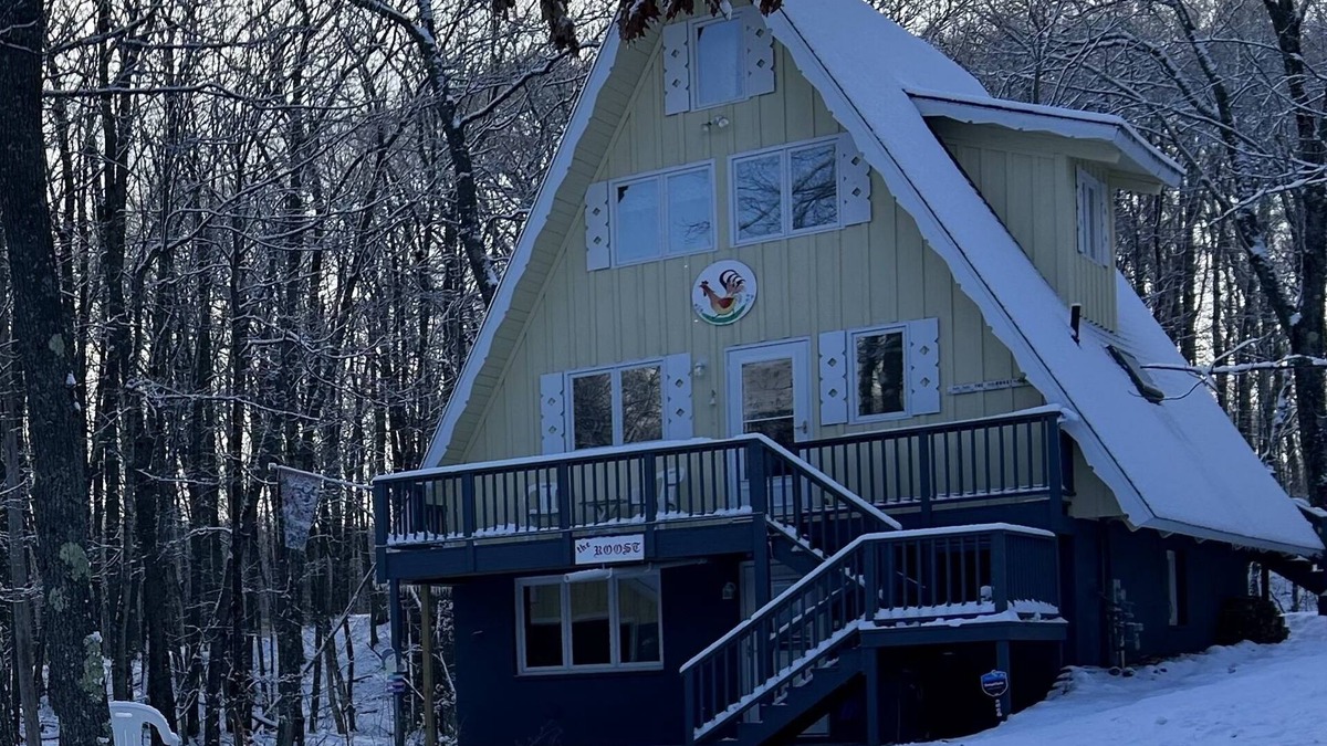 Wakefield Ski Chalet | Lower level, cozy, dog friendly chalet in a wooded location-3 blocks from skiing