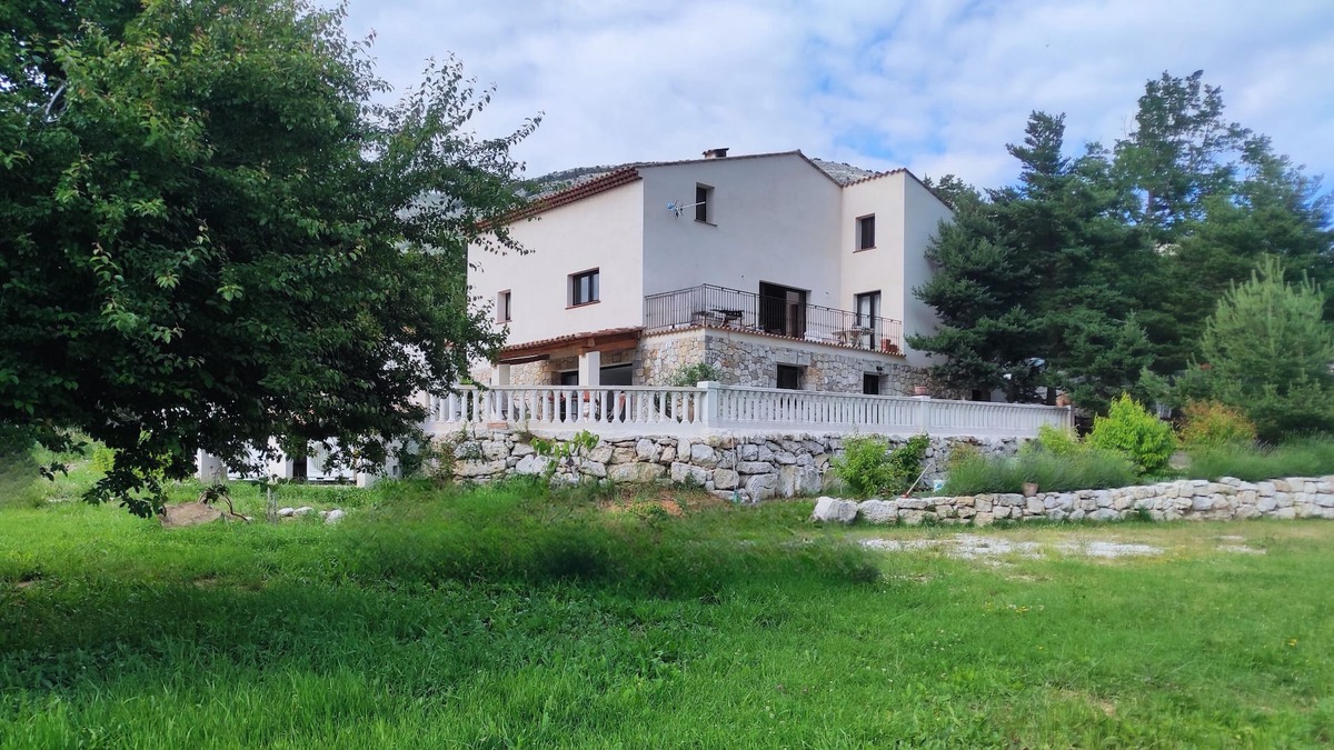 Escragnolles Apartment | LOWER VILLA AMAZING VIEW OF THE MOUNTAIN