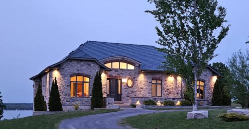 Prince Edward House | Loyalist House