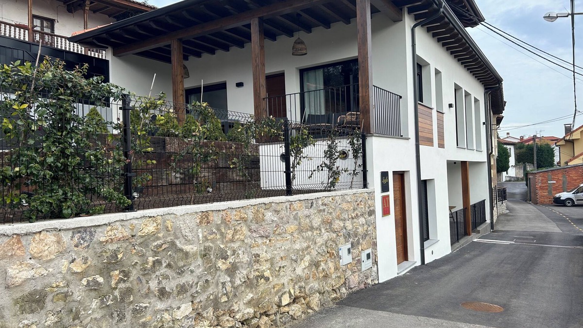 Niembro House | Loylla en Niembro a 500 m de la Playa Planta Baja con Porche A Estrenar