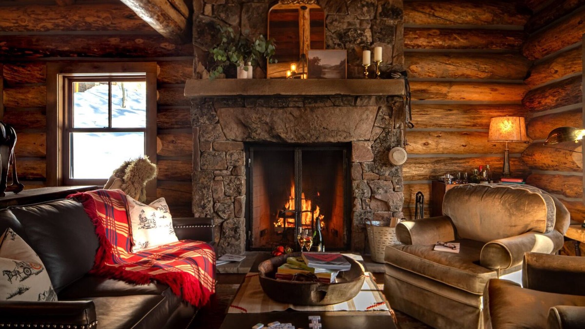 Indian Paintbrush House | LPJH - Romantic Woodland Cabin