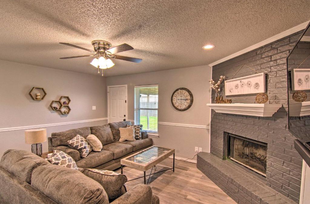 Lubbock House | Lubbock Home with Backyard - 6 Mi to Texas Tech