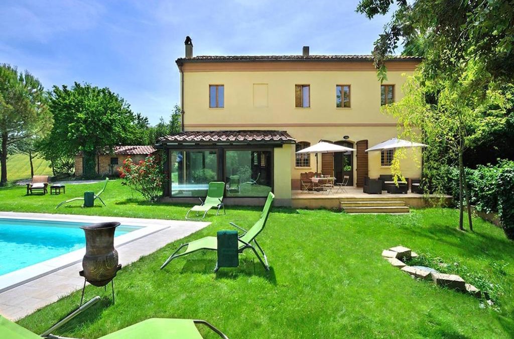 Montemaggiore al Metauro Villa | Luce tra i Saggi 8 by Marche Holiday Villas