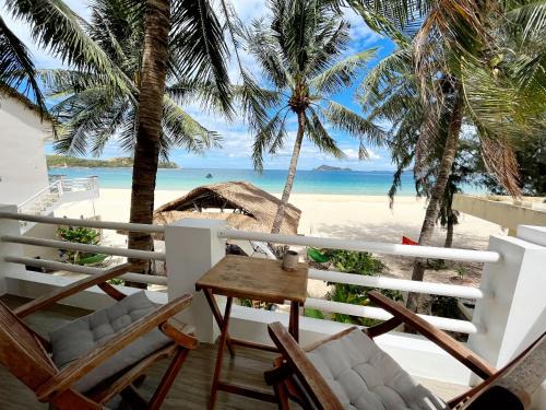Song Cau Bed & Breakfast | Lucky Spot Beach Bungalow - Book 3 nights & get 1 pick up for free