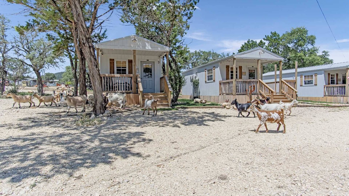 Bandera House | Lucky Star Ranch in Bandera