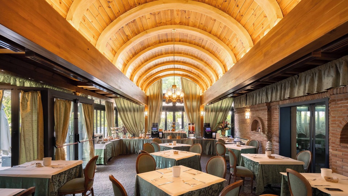 Ferrara Hotel | Lucrezia Borgia