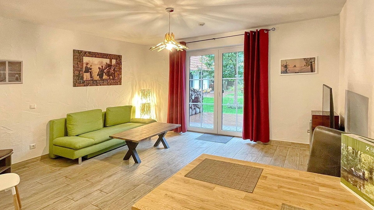 Burg-Kauper Apartment | Lumberjack tree 2 - Lumberjack