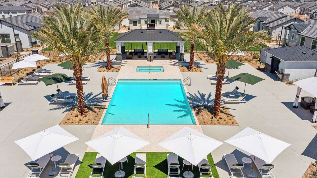 Casa Grande House | Luminous Sunrise Home with Pool and BBQ