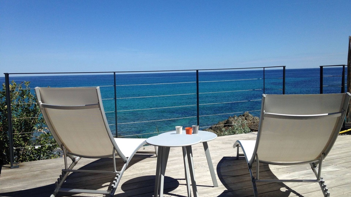 Marine de Saint Ambroggio House | LUMIO SANT AMBROGGIO BUNGALOW 2 ROOMS SEA . THE FEET IN WATER