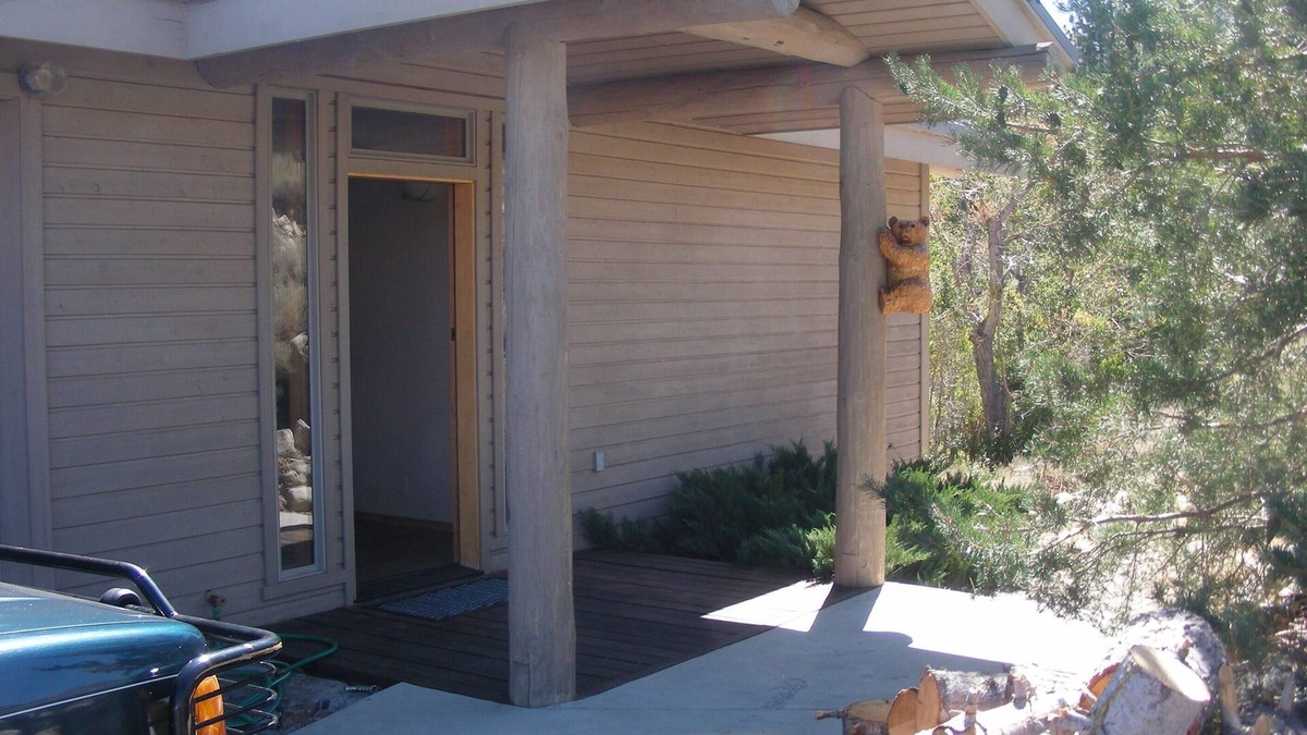 Lee Vining House | Lundy House - Lundy Canyon