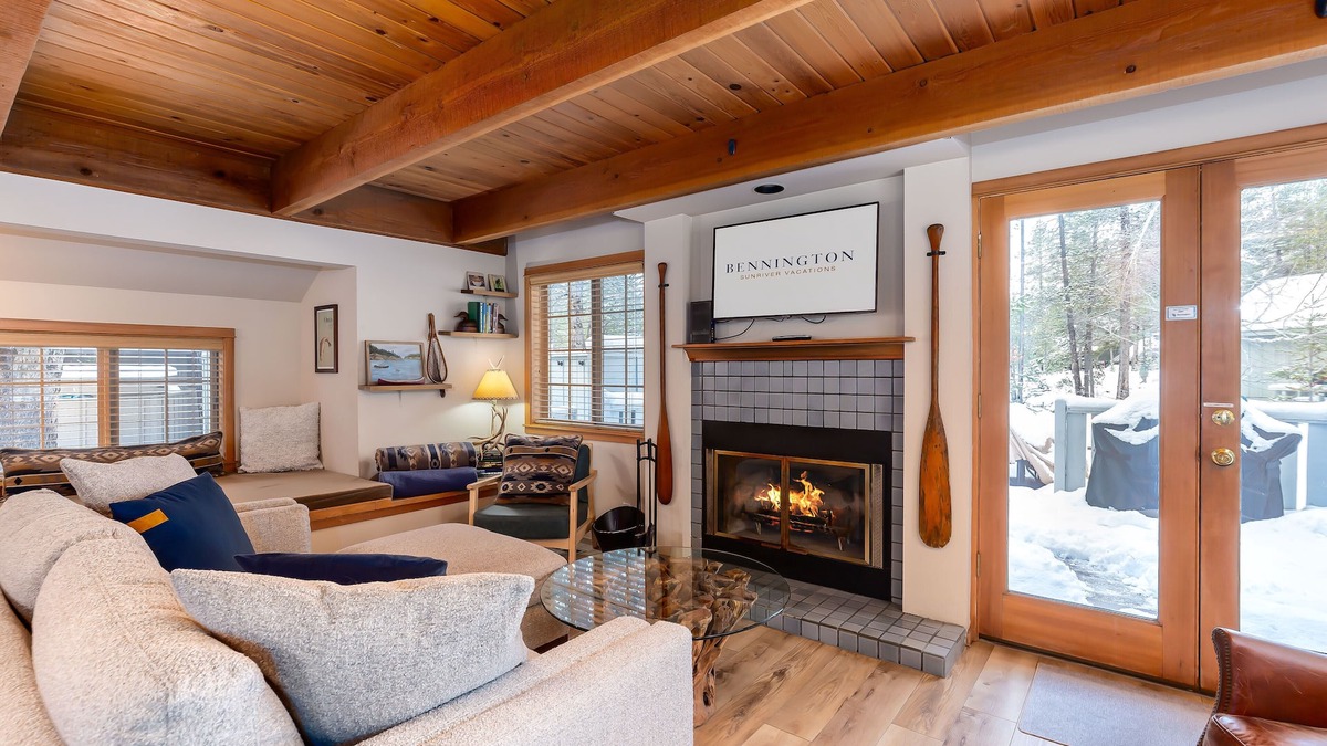 Deer Park House | LUPI02 - Cozy Sunriver Getaway, Hot Tub