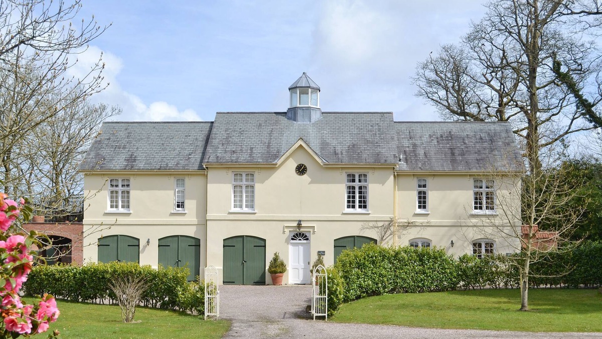 Westleigh Cottage | Luppincott Chambers - HPPS