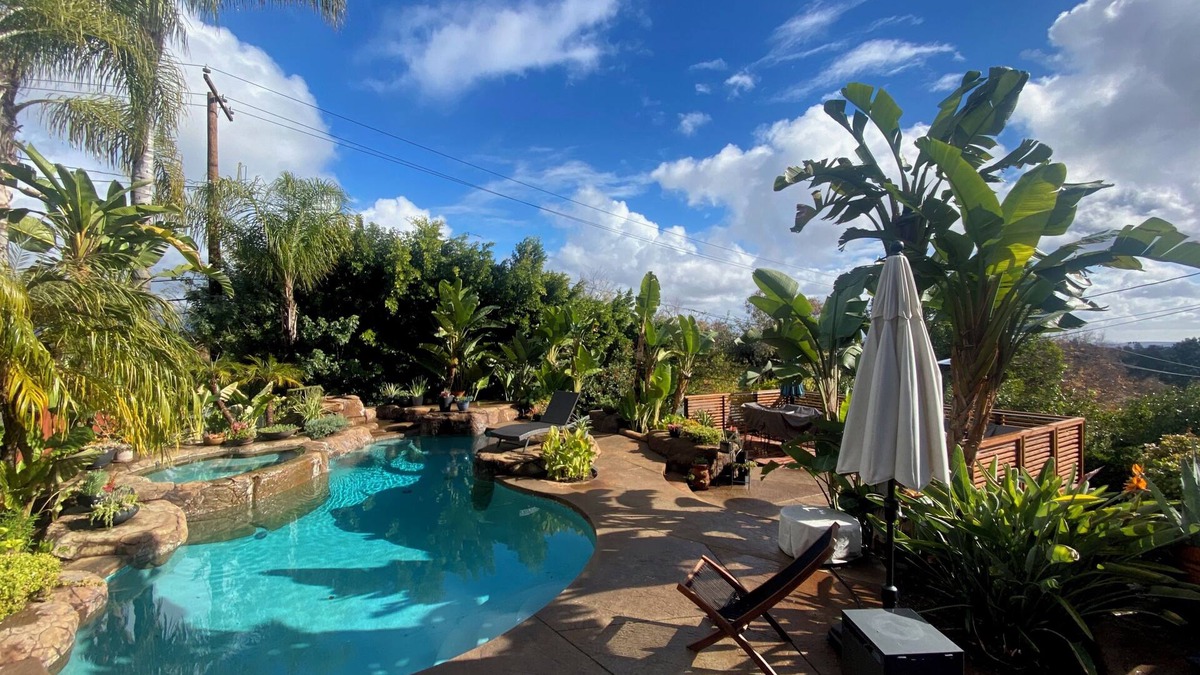 South Arroyo House | Lush Garden Hideaway & Pool – A Rare Pasadena Gem 5 min from the Rose Bowl