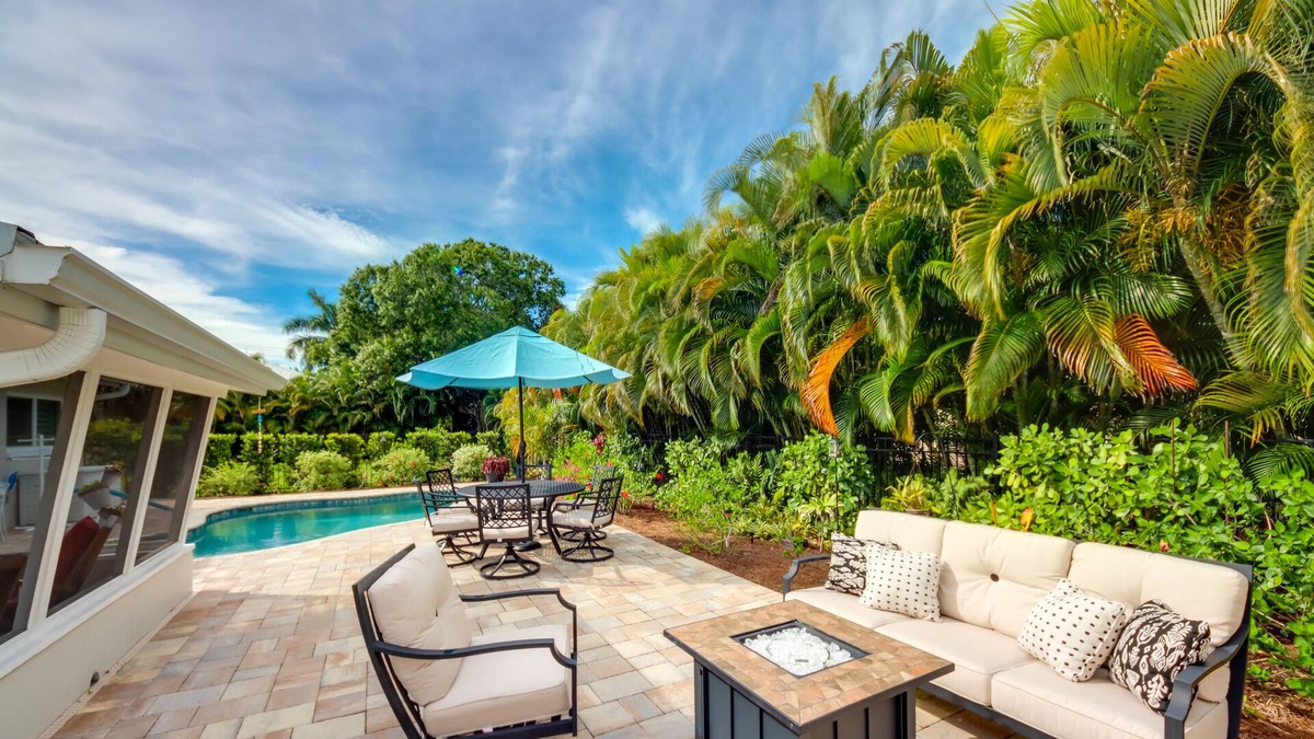 Punta Gorda House | Lush Punta Gorda Escape: Private Pool + Lanai