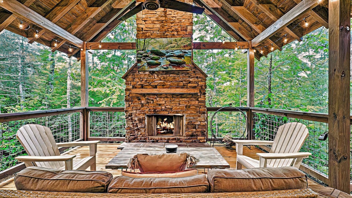 Gatlinburg - Pigeon Forge Cabin | Lux Cabin w/Heated Pool/Hot Tub/Fire Place/Theatre Rm/Game Rm/5 miles to Prkwy