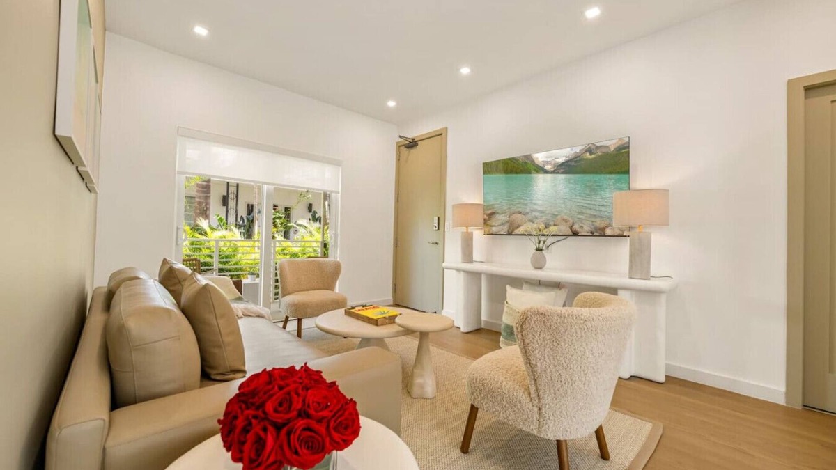 West Avenue Condo | Lux Designer Apt 2BR/2BA in the Heart of MIA Beach