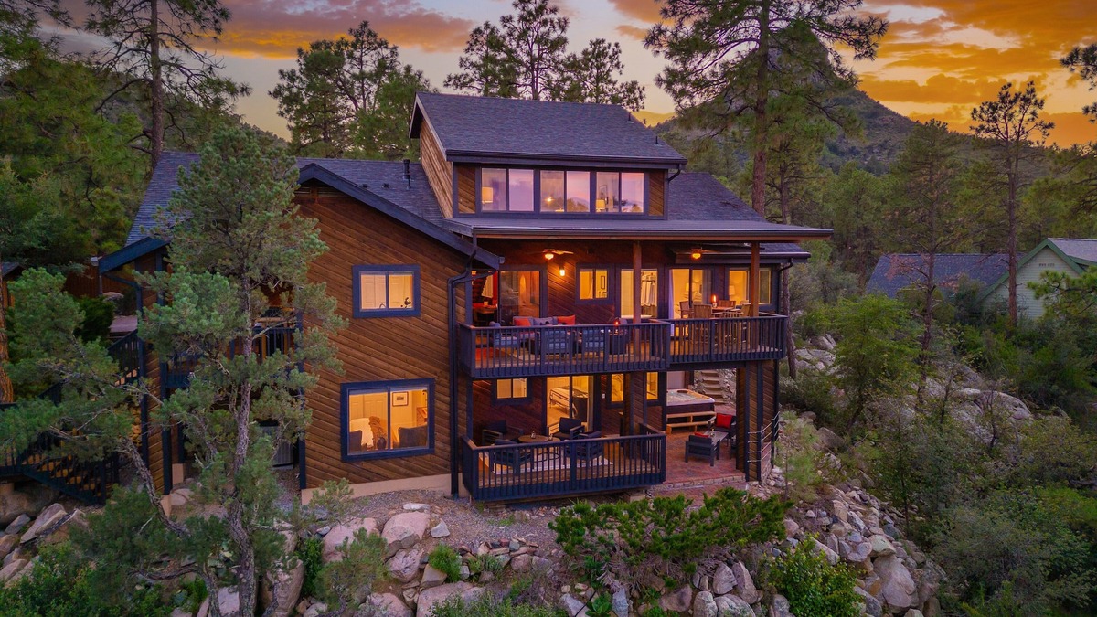 Prescott Cabin | *Lux*Home with Guest House*5min from Downtown*