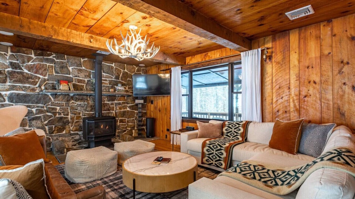 Thompson Ridge Cabin | Lux Hot Tub Cabin w Fire Pit
