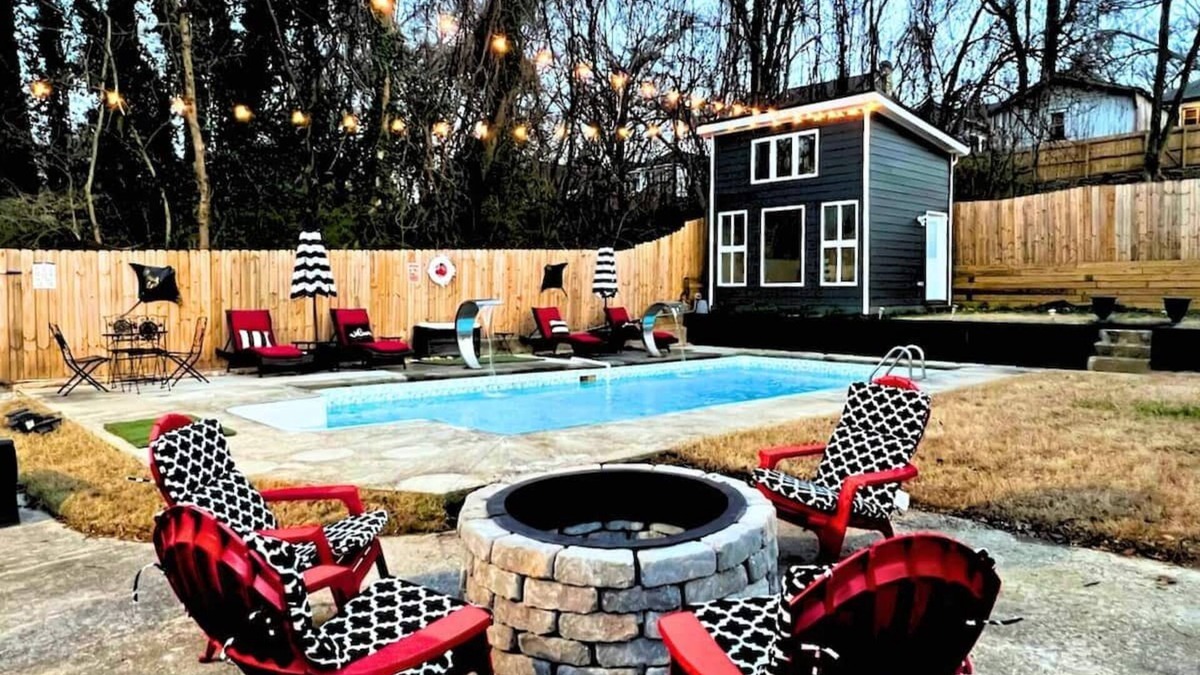 Summerhill House | Luxe 4 Bed ATL Retreat - Pool, Fire, Sauna, Theater