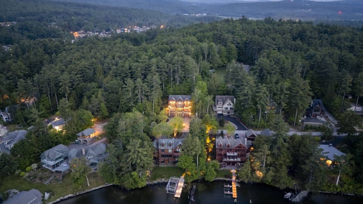 Gilford House | Luxe 5 bd Home Near Lake Winnipesaukee